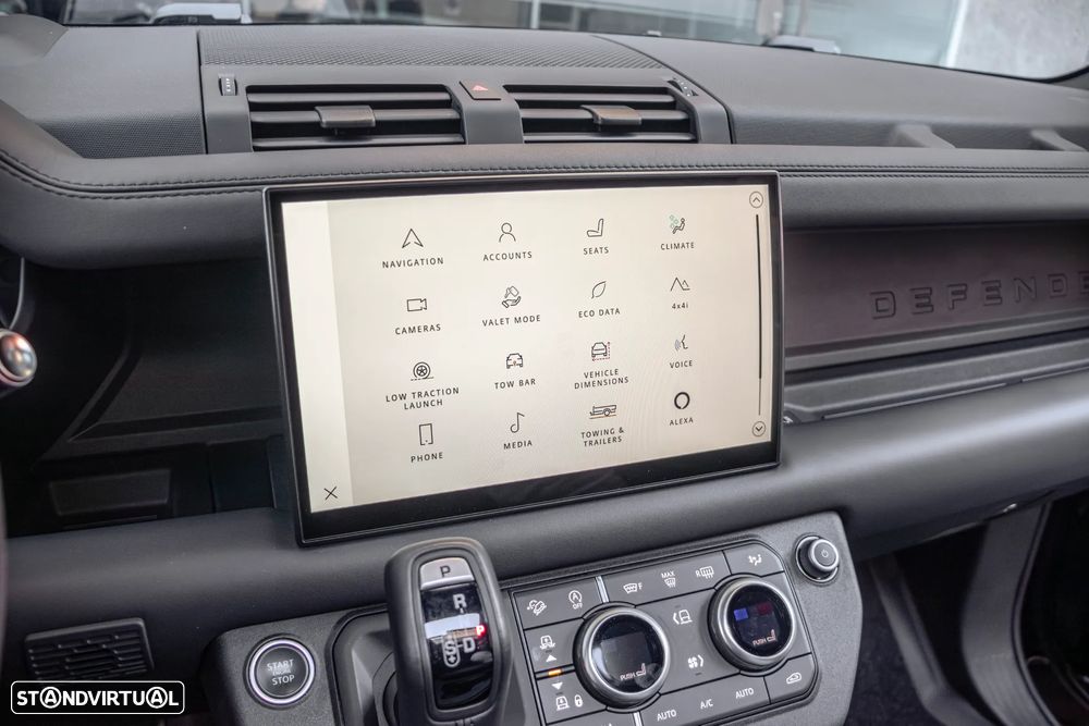 Land Rover Defender - 21