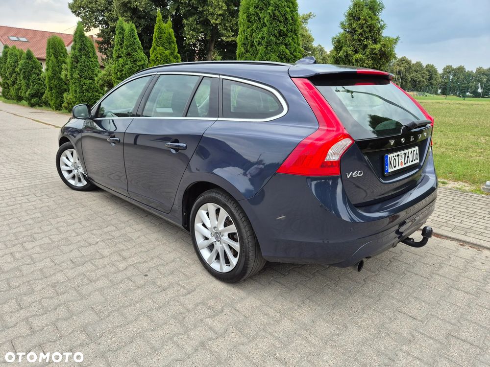 Volvo V60 T3 Base - 10
