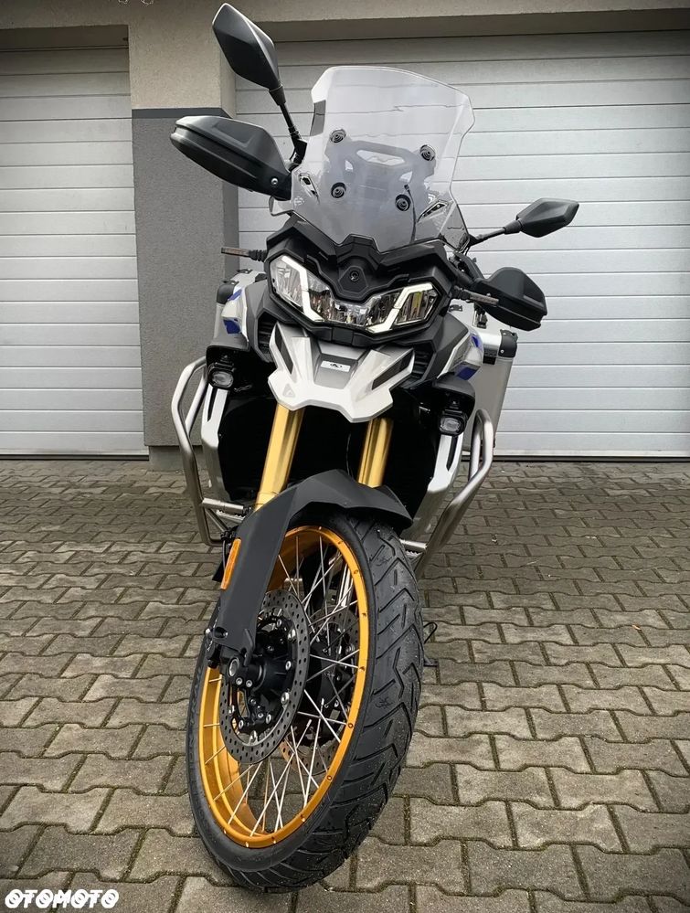 VOGE 900DSX - 16