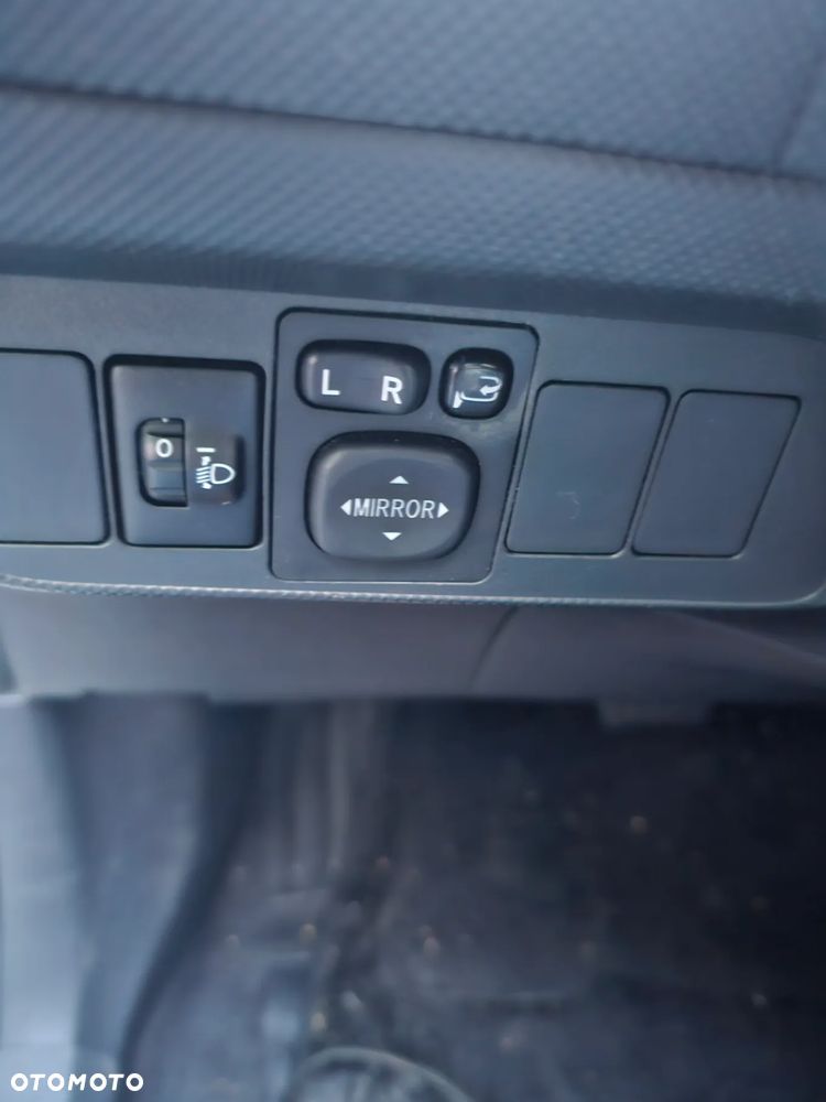 Toyota Auris 1.8 HSD Prestige NAVI - 11