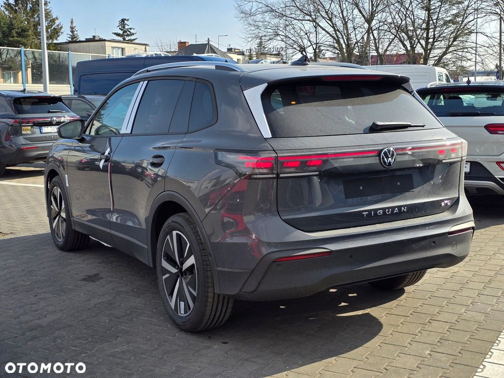 Volkswagen Tiguan 1.5 eTSI Life Plus DSG - 14