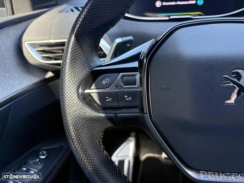 Peugeot 3008 1.6 Hybrid GT e-EAT8 - 37