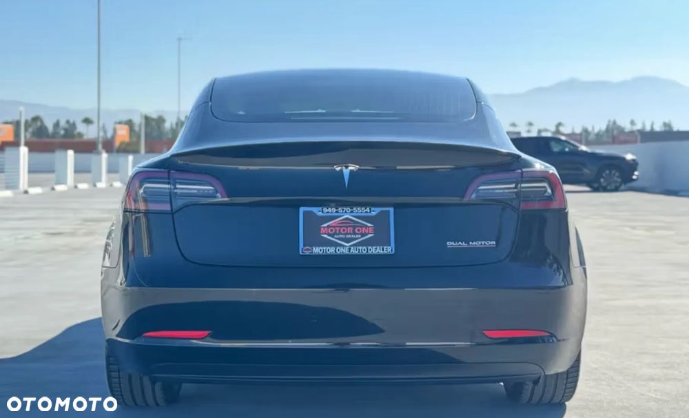 Tesla Model 3 Langstreckenbatterie Allradantrieb Dual Motor Performance - 7