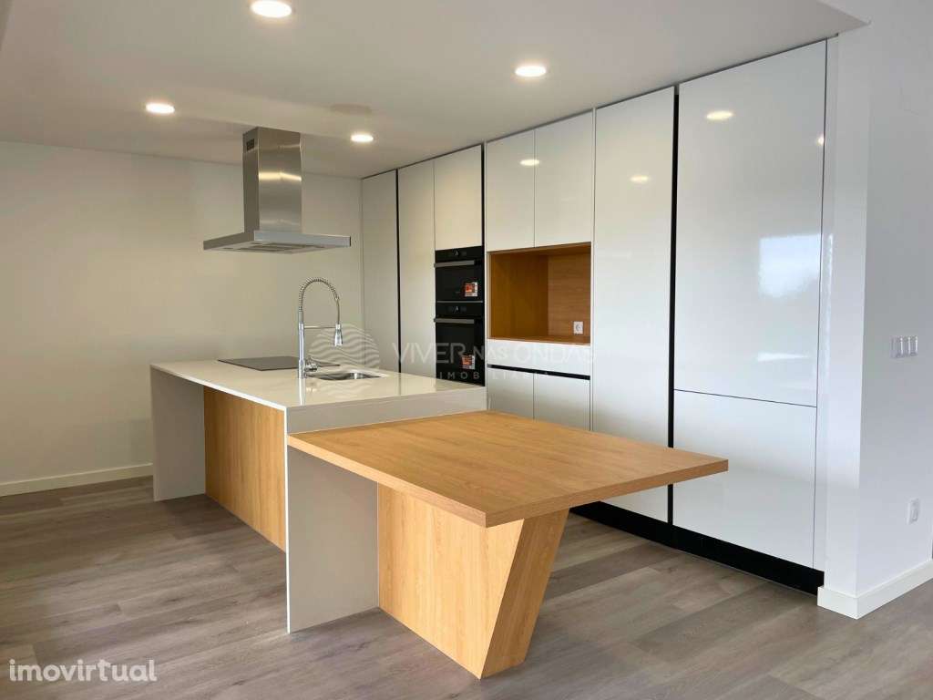 Moradia T4 com Piscina em Vale de Milhaços - Conforto, Modernidade ... - Grande imagem: 4/52