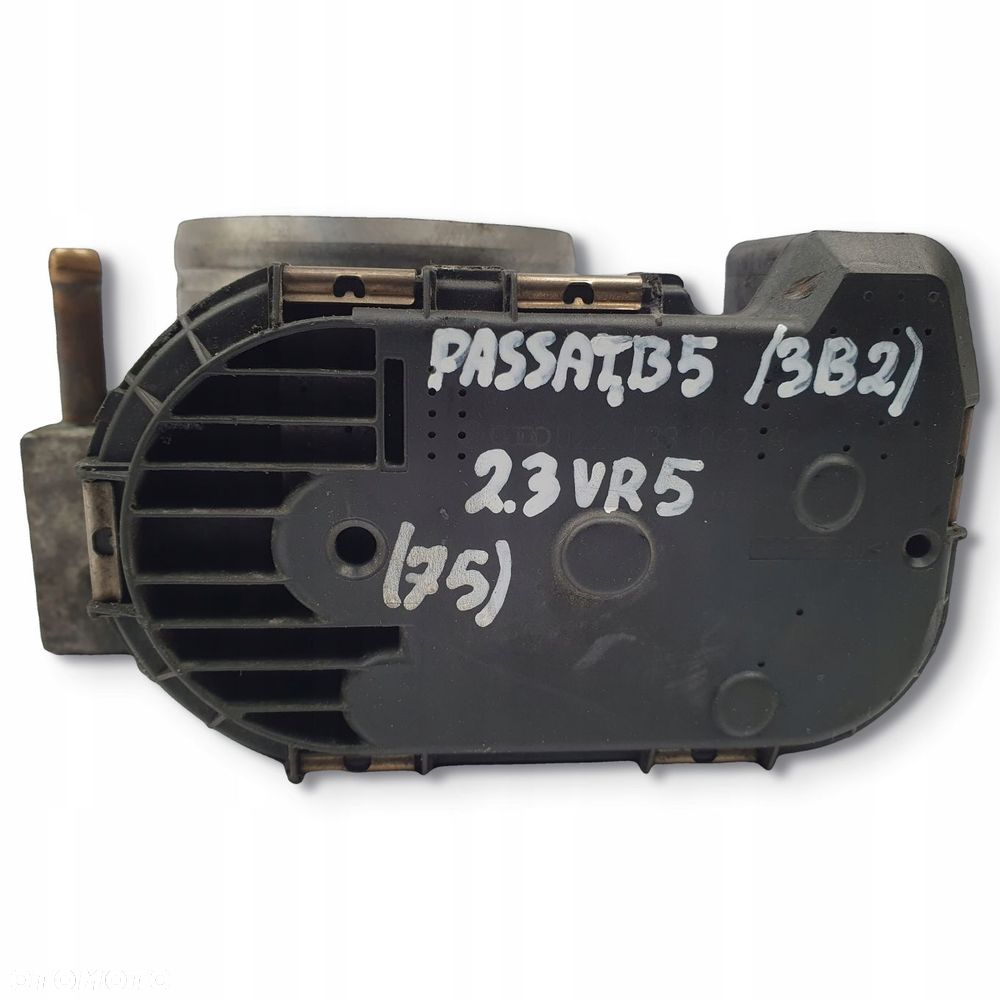 PRZEPUSTNICA Passat B5 2.3 V5 022133062AC - 3