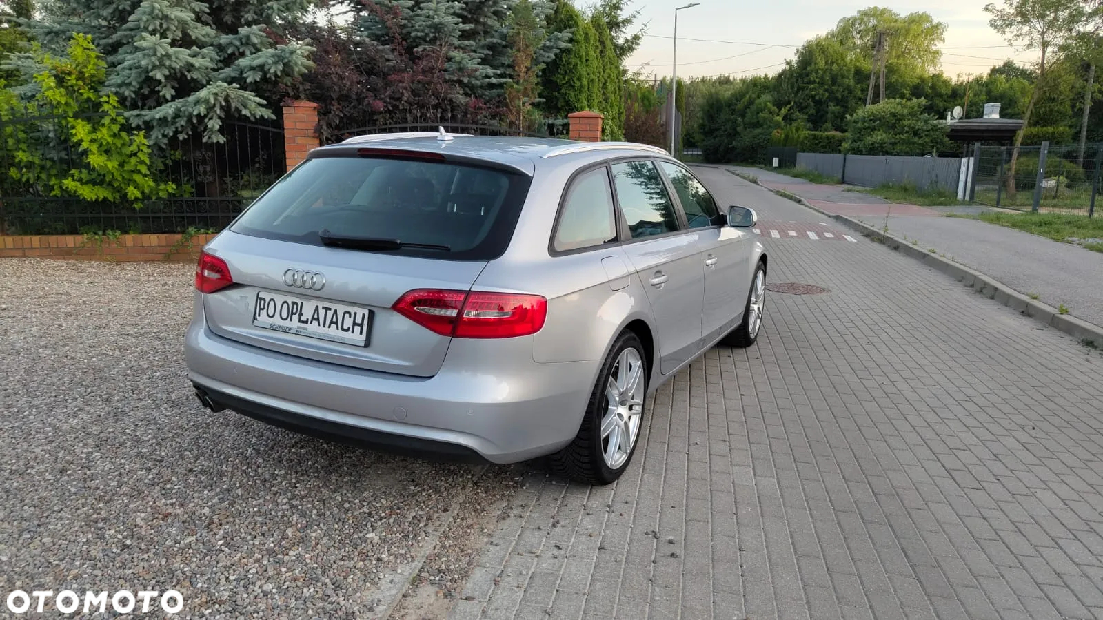 Audi A4 Avant 2.0 TDI DPF clean diesel multitronic Attraction - 4