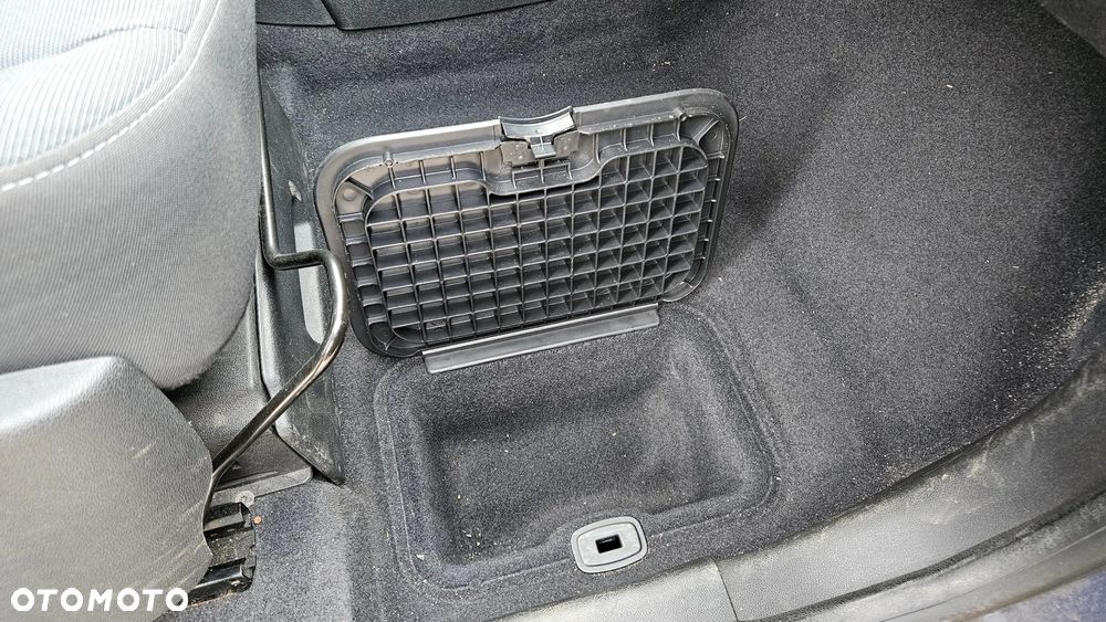 Renault Scenic 1.6 16V 110 Expression - 11