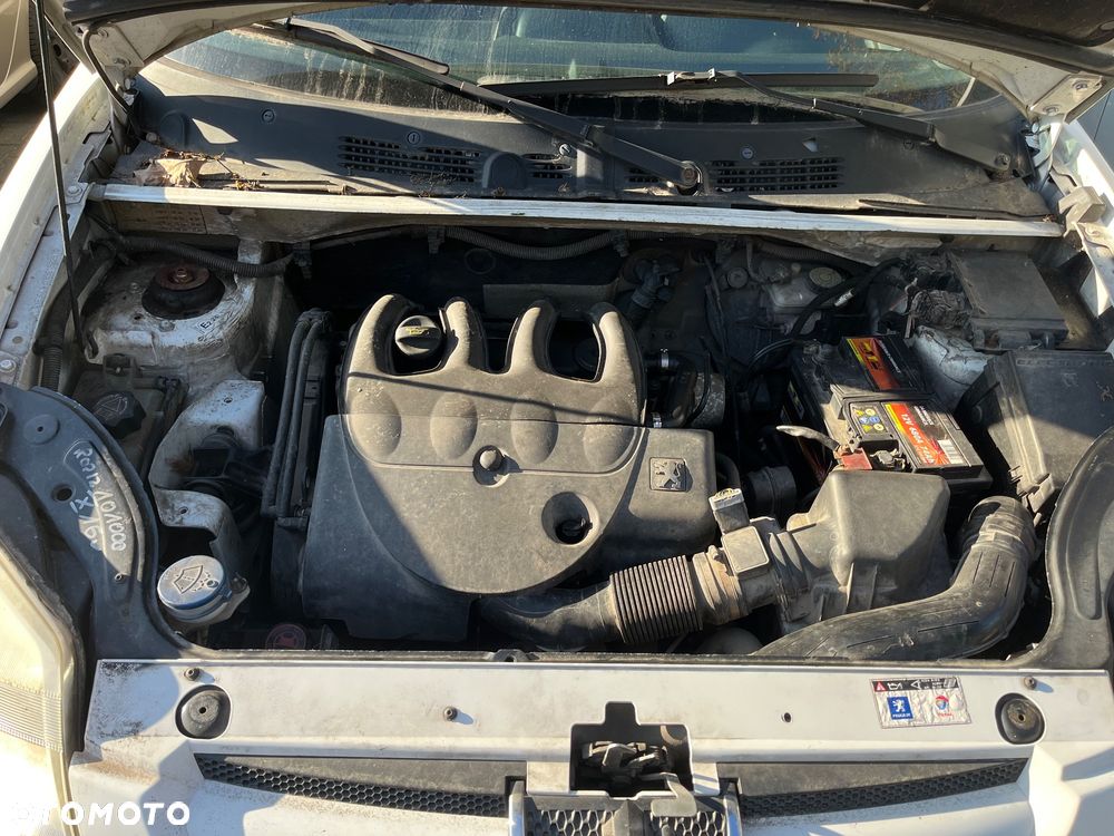 Peugeot Partner - 8