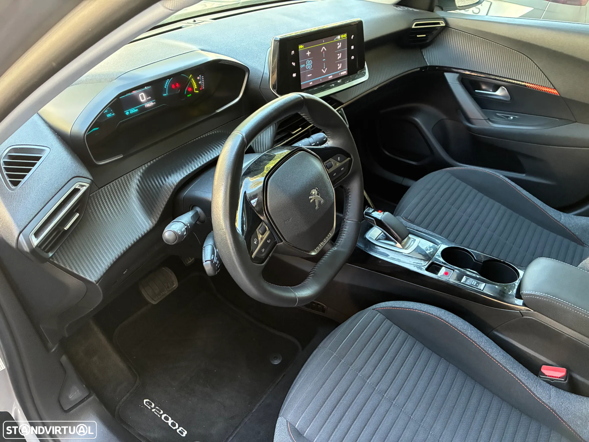 Peugeot e-2008 50 kWh Active Pack - 11