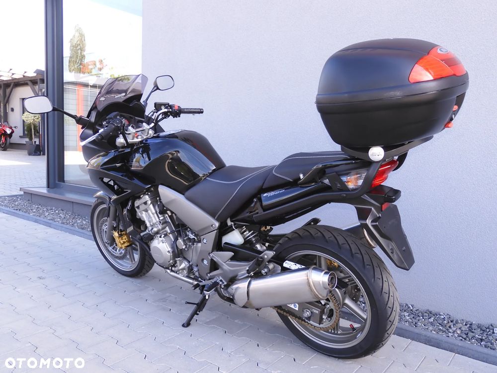 Honda CBF - 37