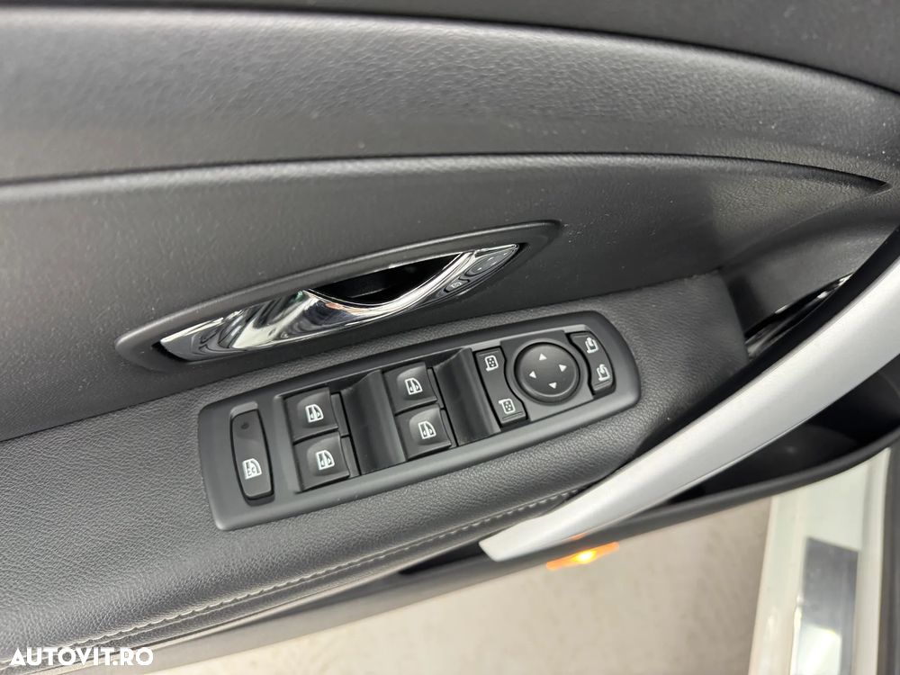 Renault Megane ENERGY dCi 130 Start & Stop Bose Edition - 19