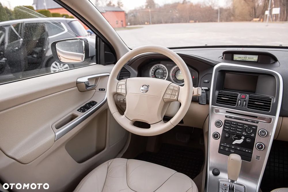 Volvo XC 60 D5 AWD Summum - 25