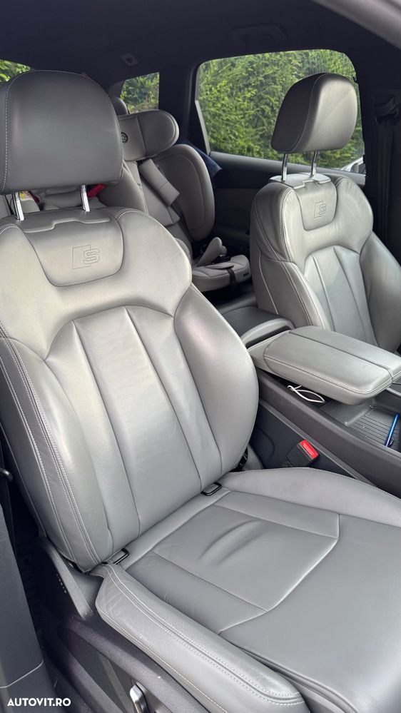 Audi Q7 - 8