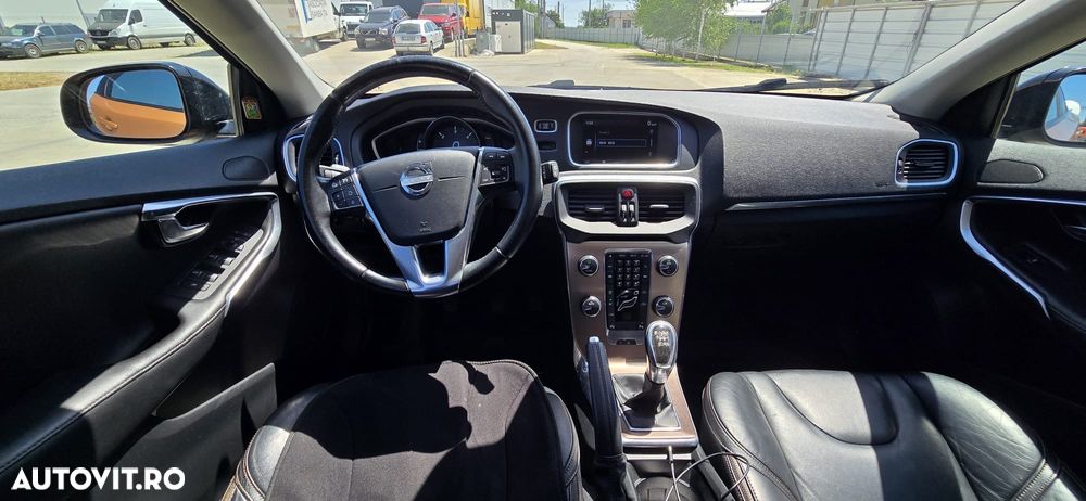 Volvo V40 Cross Country D2 - 8