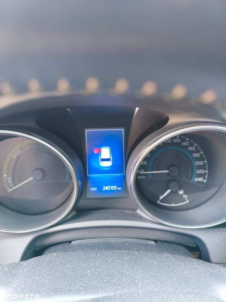 Toyota Auris Hybrid 135 Prestige - 24