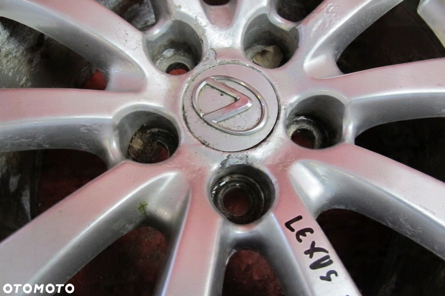 LEXUS IS II 2 FELGI ALUMINIOWE 17 8J 5x114.3 ET45 KOMPLET - 5