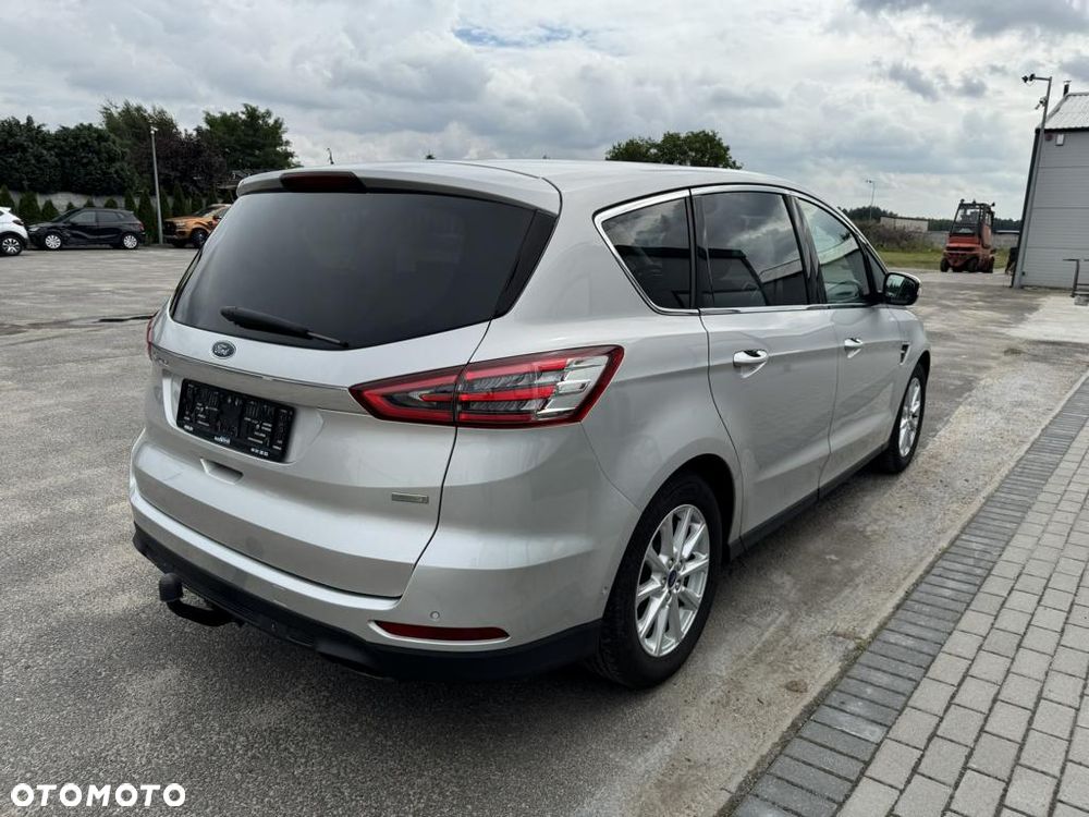 Ford S-Max 2.0 EcoBoost Titanium - 4