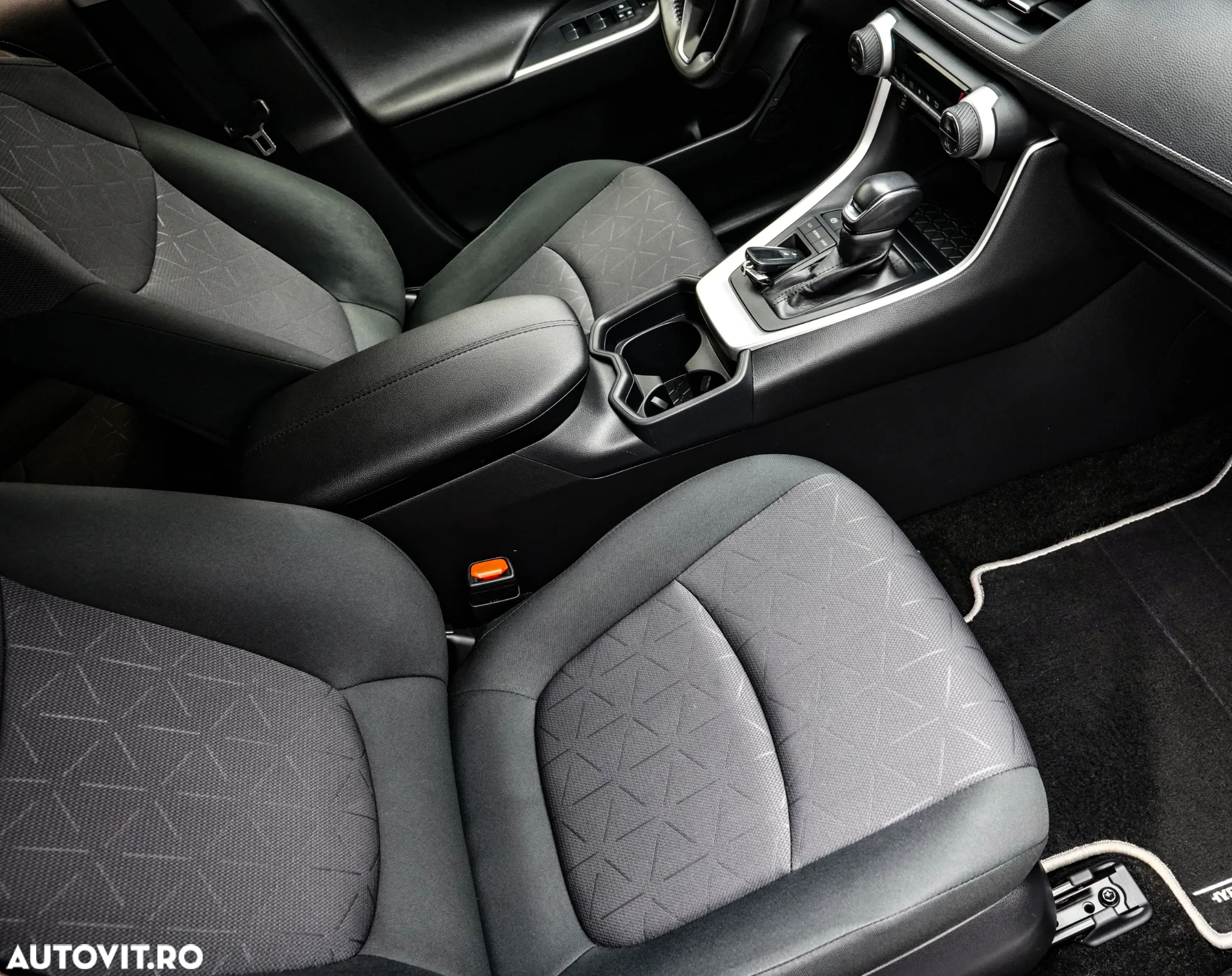 Toyota RAV4 2.5 Hybrid VVT-iE 4x2 Dynamic - 13