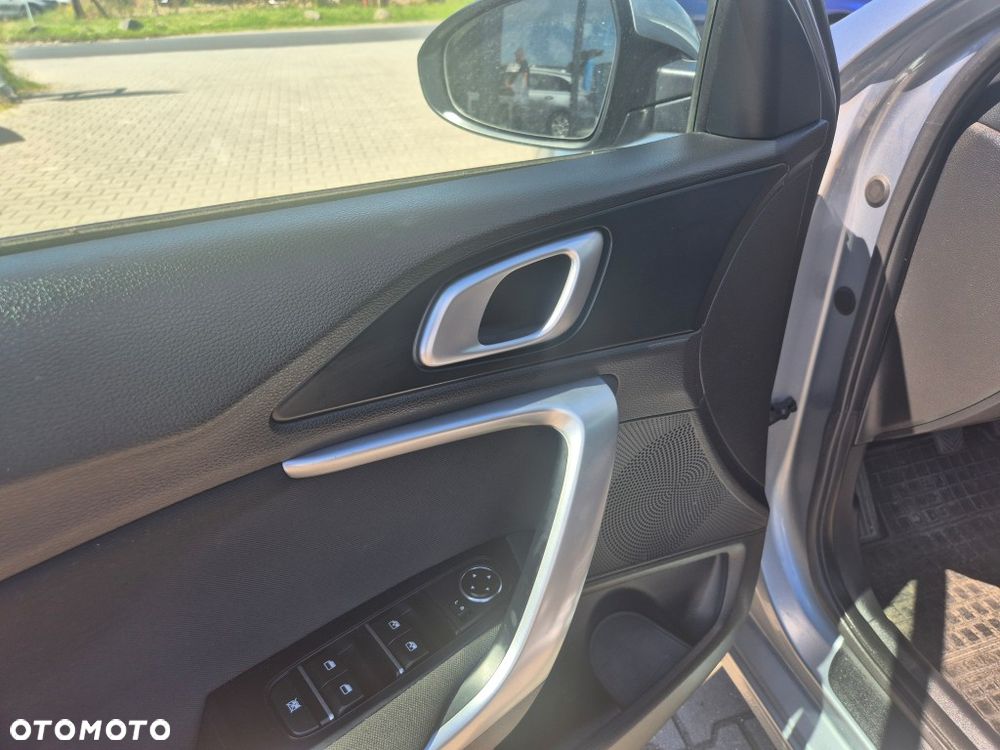 Kia Ceed 1.5 T-GDI M - 5