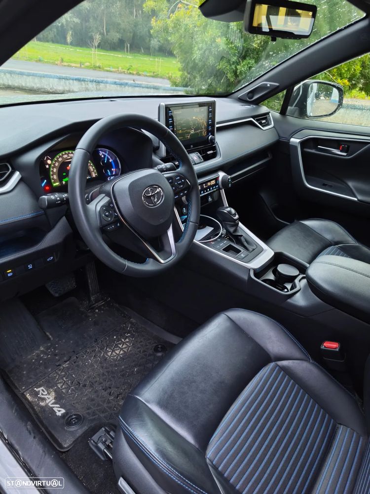 Toyota RAV4 2.5 HDF Lounge - 20