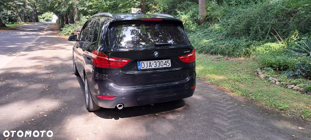 BMW Seria 2 218i Gran Tourer - 9