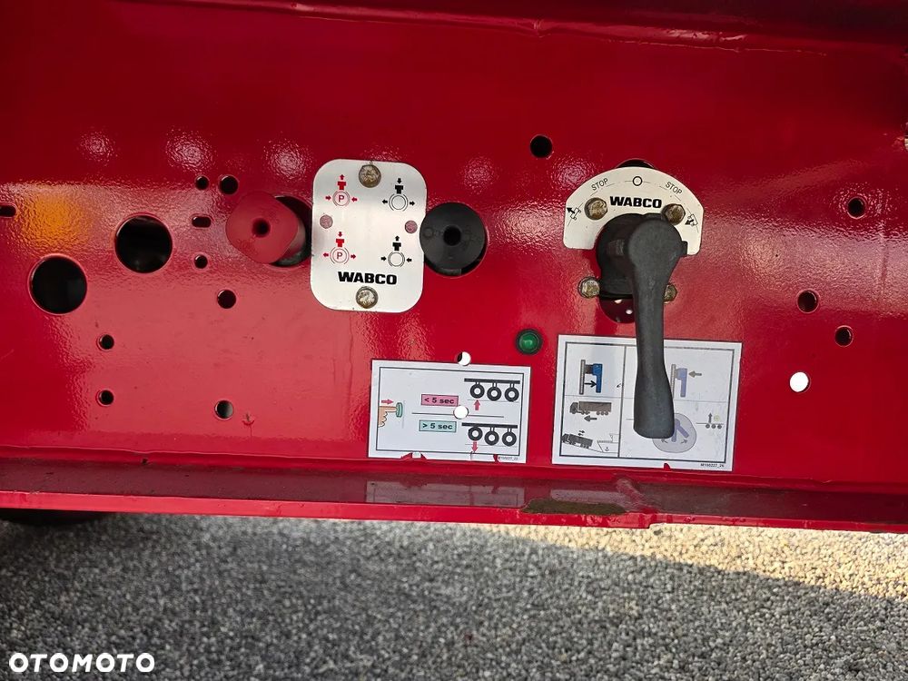 Wielton Platforma mega oś podnoszona - 16