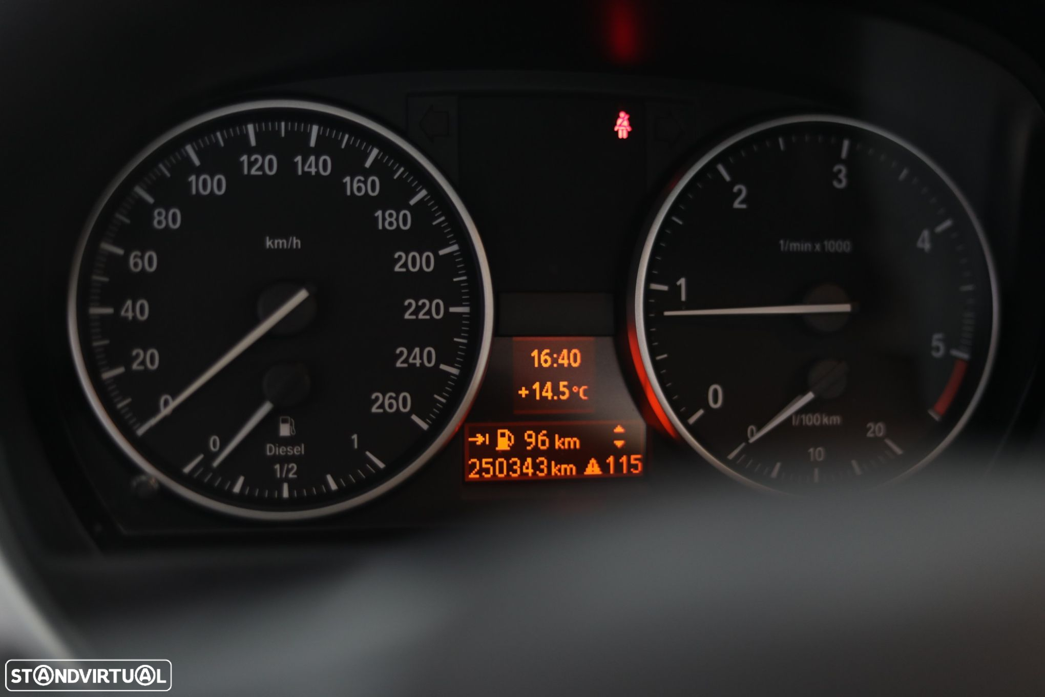BMW 318 d Navigation - 9