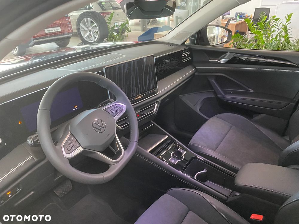 Volkswagen Tiguan - 12