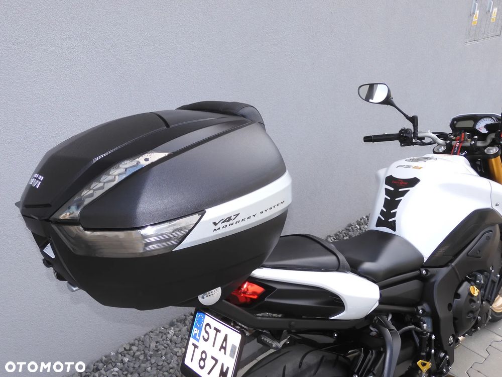 Yamaha FZ8 - 13