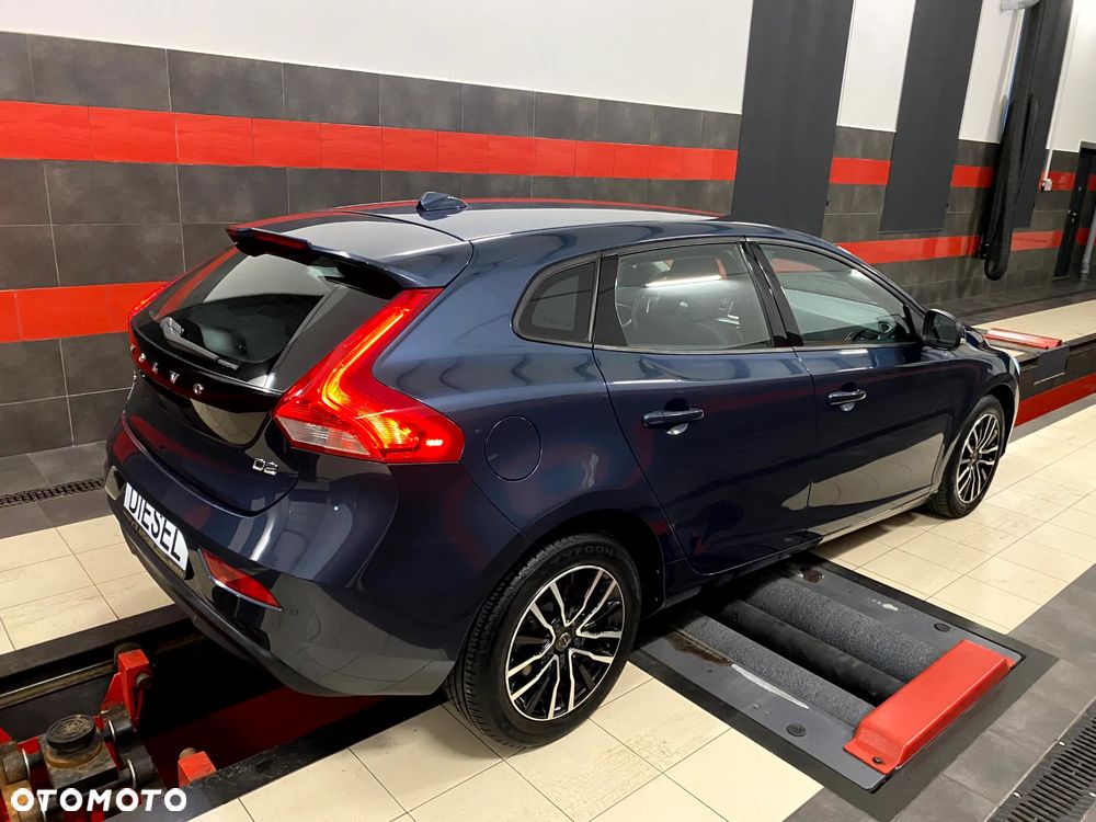 Volvo V40 D2 Summum - 7