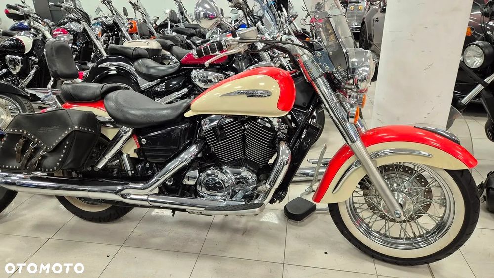 Suzuki Intruder - 13