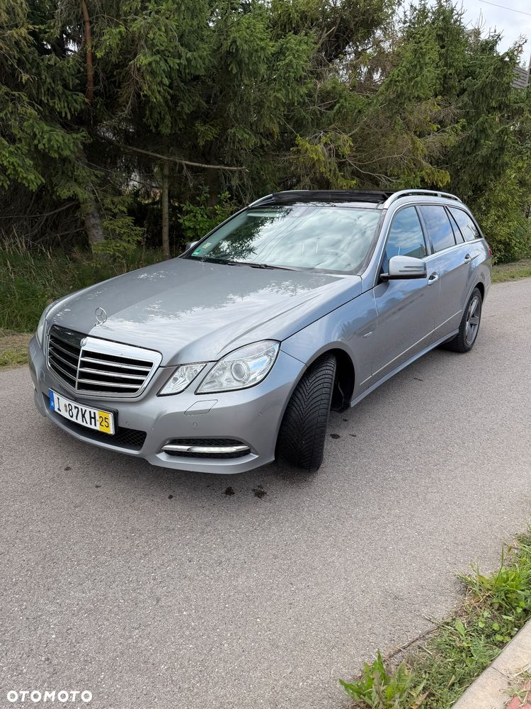 Mercedes-Benz Klasa E 350 CDI DPF 4Matic BlueEFFICIENCY 7G-TRONIC Elegance - 4
