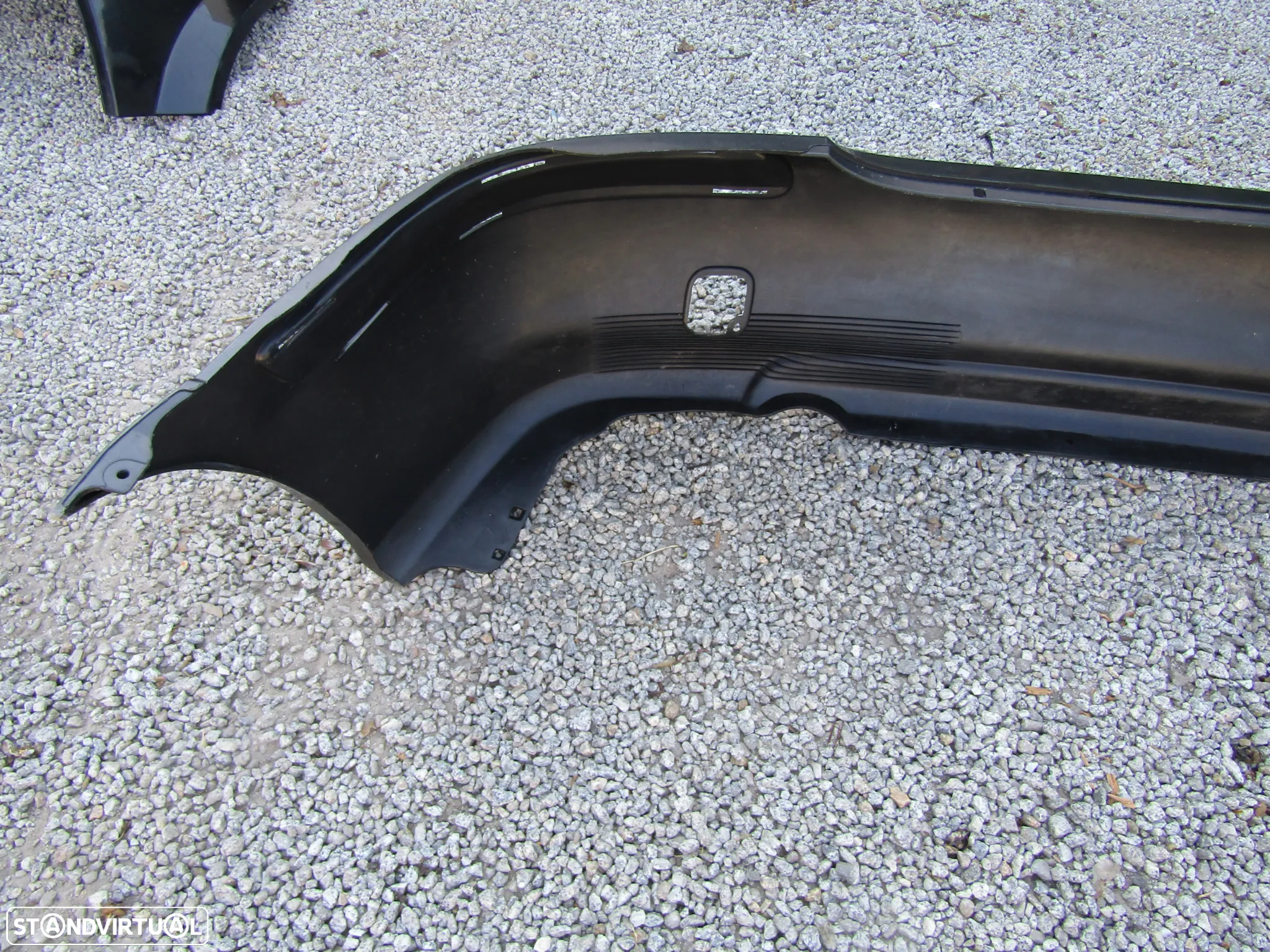 Para-choques tras Nissan Almera N16 ano 2000/2006 original (ver descrição e detalhes) - 6