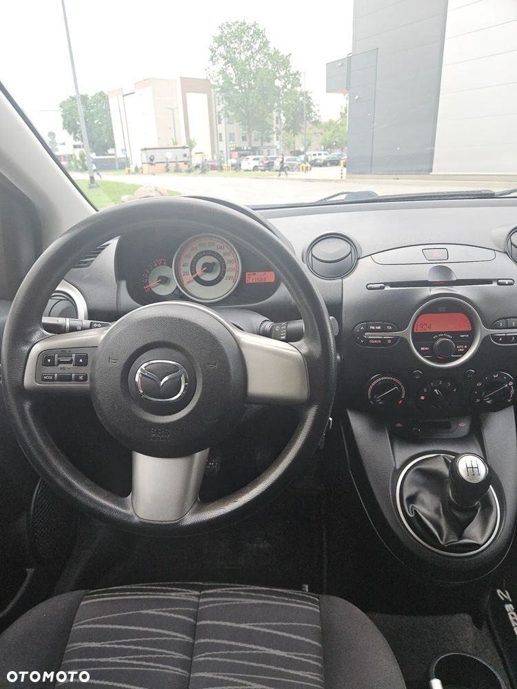 Mazda 2 - 23