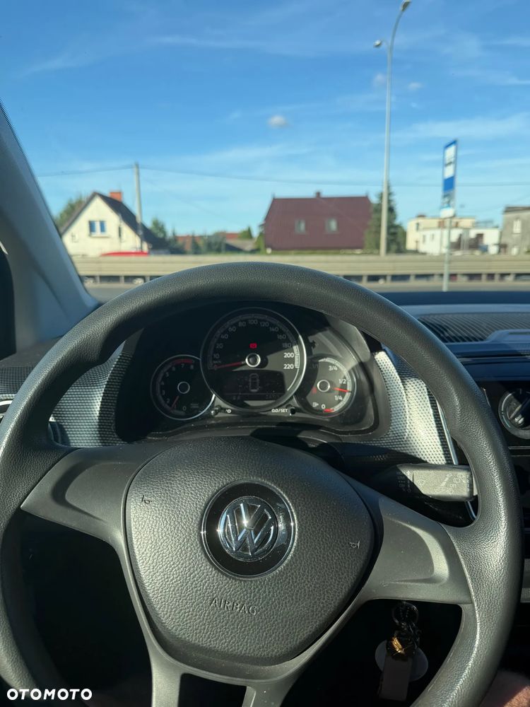 Volkswagen up! 1.0 move - 10