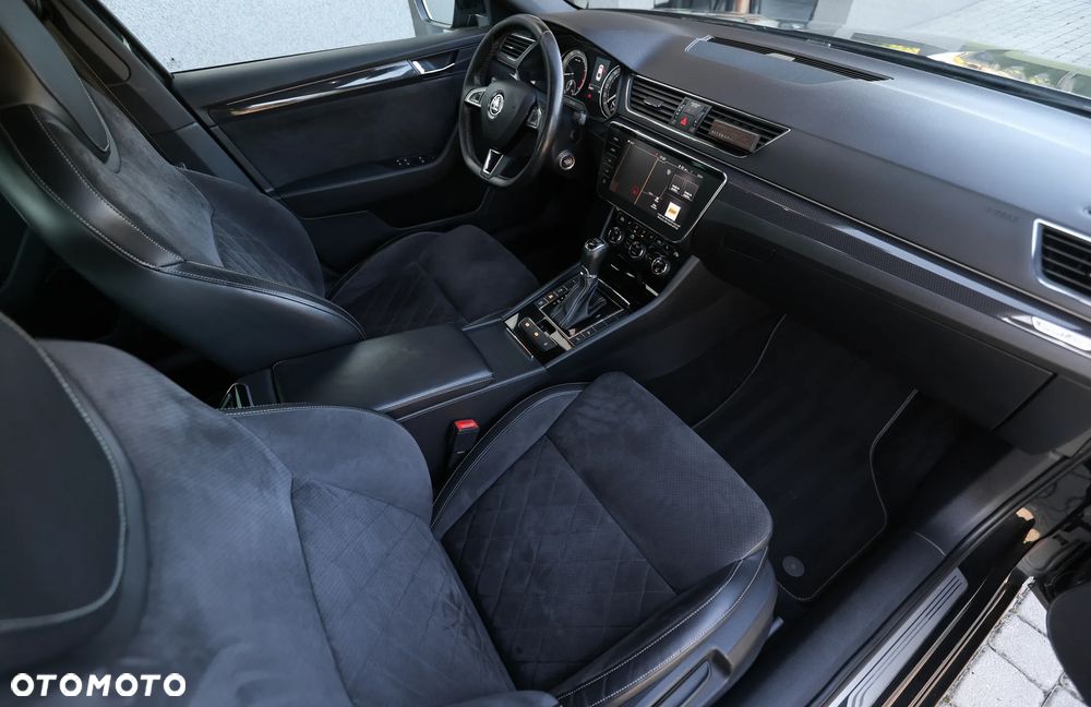 Skoda Superb 2.0 TSI Sportline DSG - 8