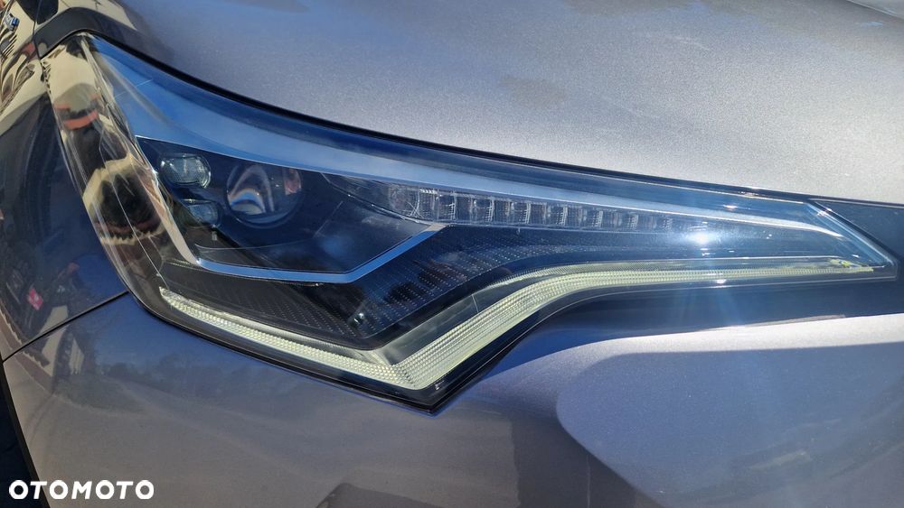 Toyota C-HR - 28