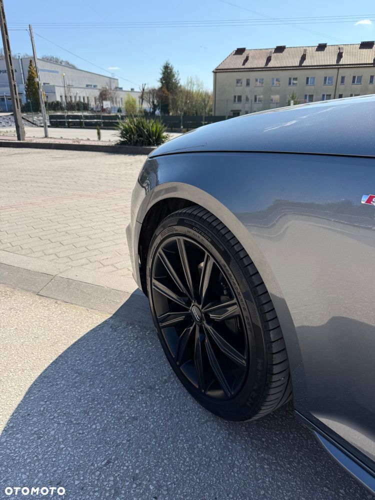 Audi A4 Avant 2.0 TDI Design S tronic - 21