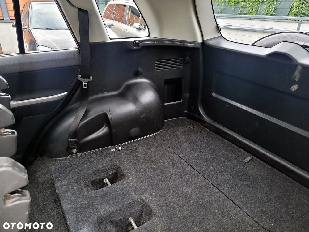 Suzuki Grand Vitara 2.0 Comfort + - 28