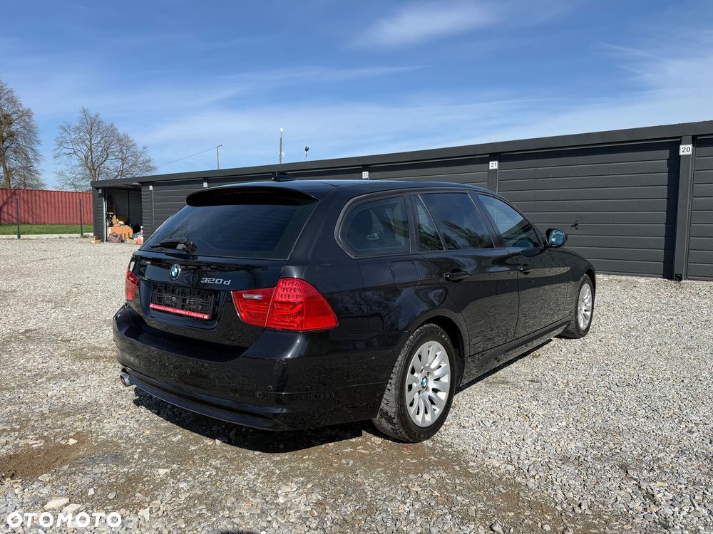 BMW Seria 3 320d DPF - 6
