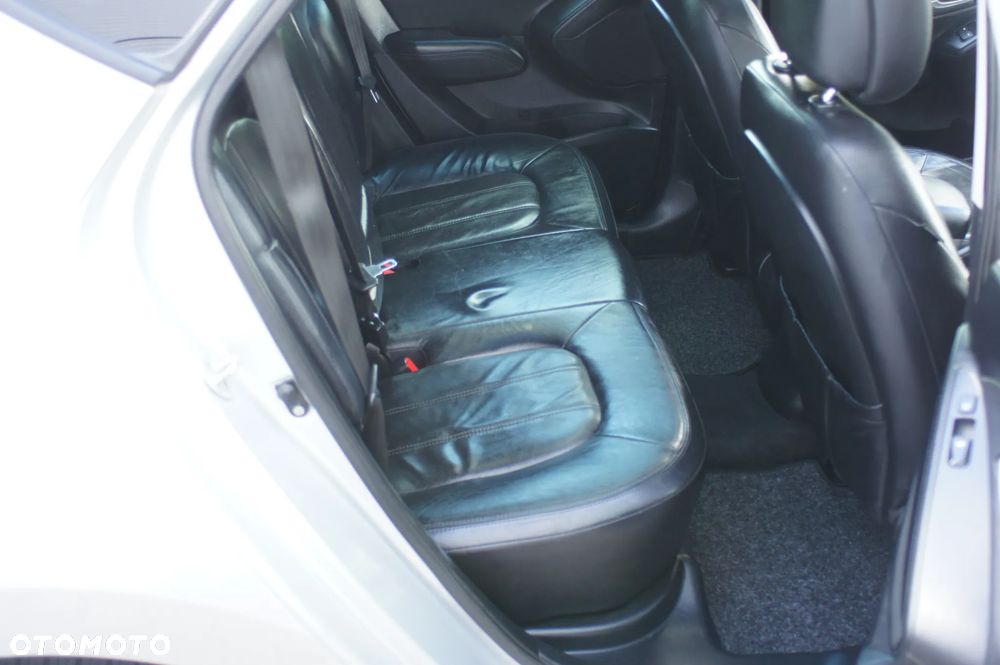 Hyundai ix35 2.0 Premium 2WD - 24