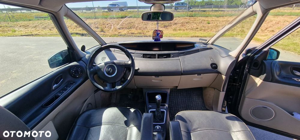 Renault Espace 3.0 dCi Initiale - 7