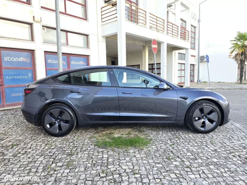 Tesla Model 3 Standard Range Plus RWD - 2