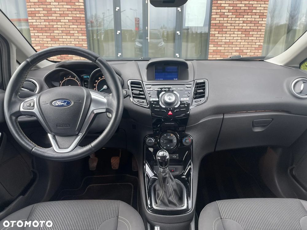 Ford Fiesta 1.0 EcoBoost S&S TITANIUM - 30