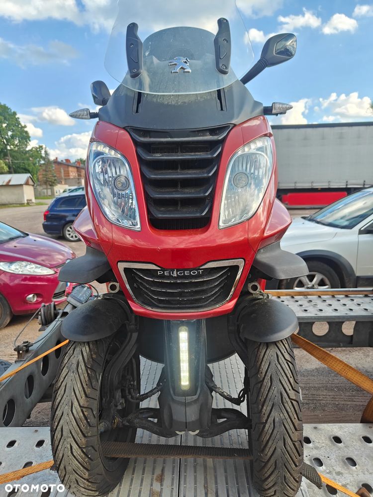 Peugeot Metropolis - 2