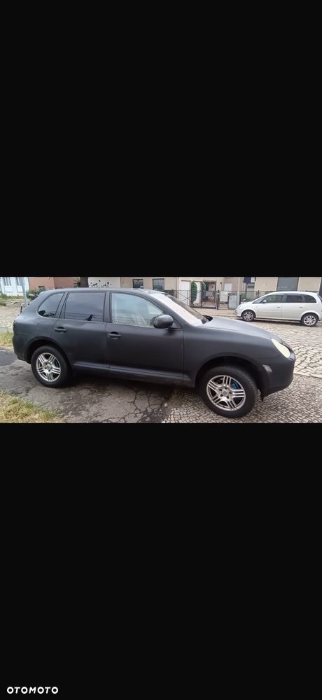 Porsche Cayenne - 8