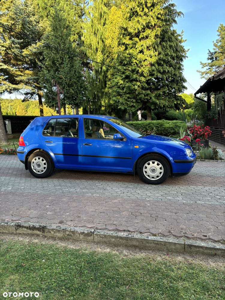Volkswagen Golf 1.4 - 4