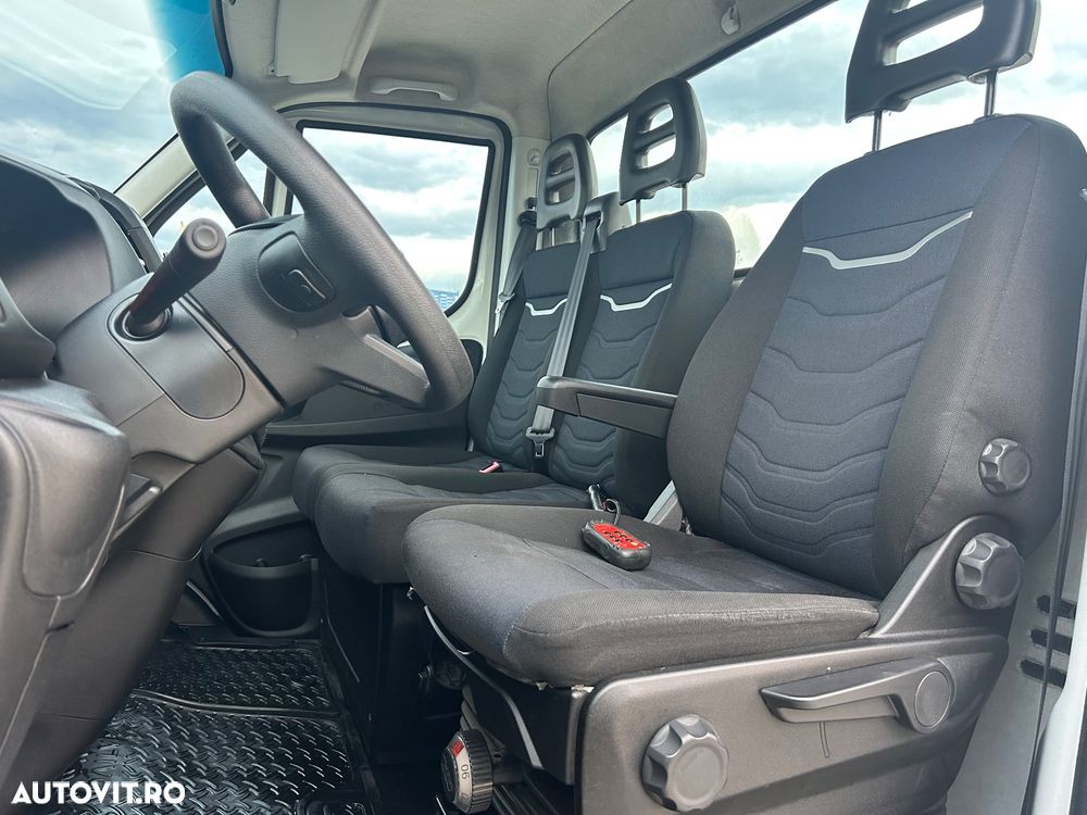 Iveco LIFT DE CONTAINER CU CARLIG 3.0 D - 24