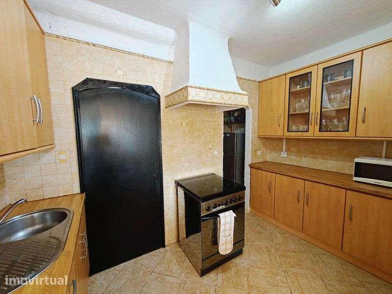 T2 - Apartamento RC Com Piscina e Jardim - Grande imagem: 2/12