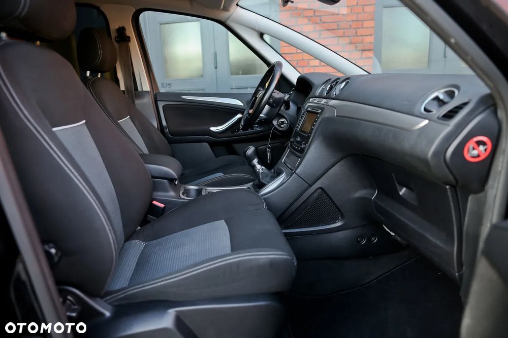 Ford S-Max 2.0 TDCi DPF Business Edition - 28